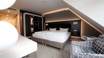 1 bedroom, in-room safe, desk, WiFi