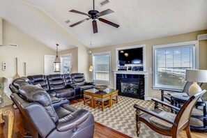 TV, fireplace, DVD player, table tennis
