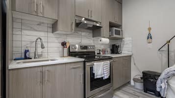 Microwave, oven, stovetop, dishwasher