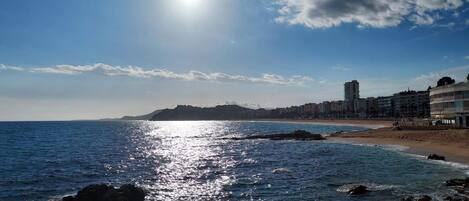 Na praia