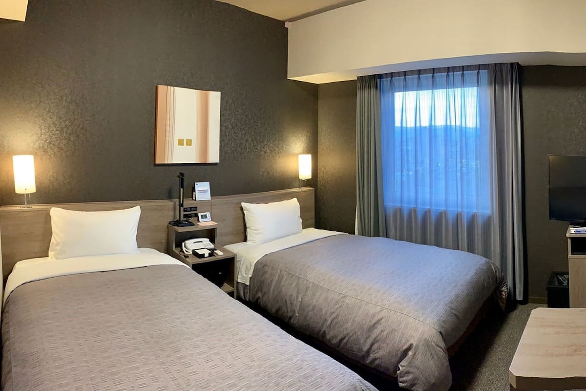 superior twin room, non smoking | 1 bedroom, desk, free wifi, bed sheets