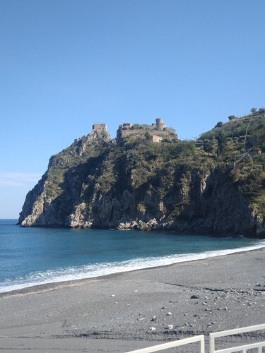 Villa 'Di Martina' with Sea View and Air Conditioning