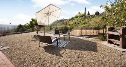 Pet-Friendly Apartment Maison Laura with Sea View, Wi-Fi, Terrace & Garden