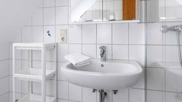 Handtücher, Seife, Toilettenpapier