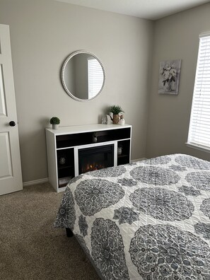 3 bedrooms, iron/ironing board, travel crib, free WiFi