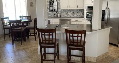 Mesquite Retreat 3 Bedroom, 2 Bath with pool! Pool is NOT HEATED.