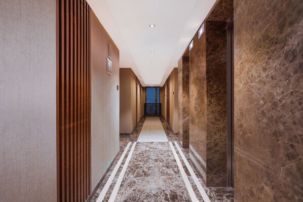 Interior -  Lemon Tree Hotel, Kalina BKC, Mumbai (Mumbai)