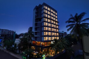 Exterior -  Lemon Tree Hotel, Kalina BKC, Mumbai (Mumbai)