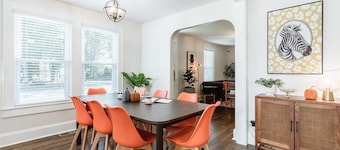 Jungalow Retreat near Swamp Rabbit Trail!