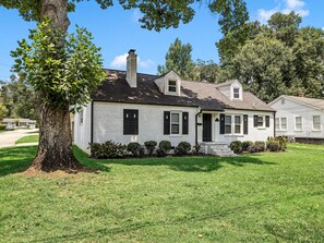 Exterior - Jungalow Retreat near Swamp Rabbit Trail! (Greenville)