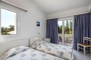 6 chambres, fer et planche à repasser, Wi-Fi, draps fournis