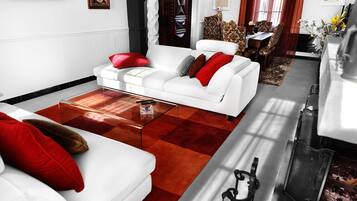 Smart-tv en een open haard