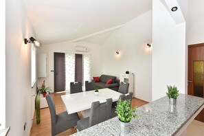 Interior - Villa 2115/39446 (Istria - Galižana), 5000m from the beach (Galižana)