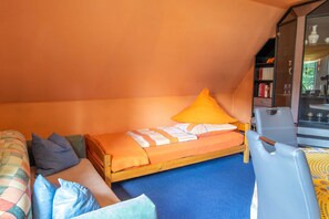 3 chambres, lit parapluie, draps fournis