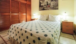 3 bedrooms, iron/ironing board, Internet, bed sheets - Esmeralda Apartment   VFT/SE/00620 (SEVILLA)