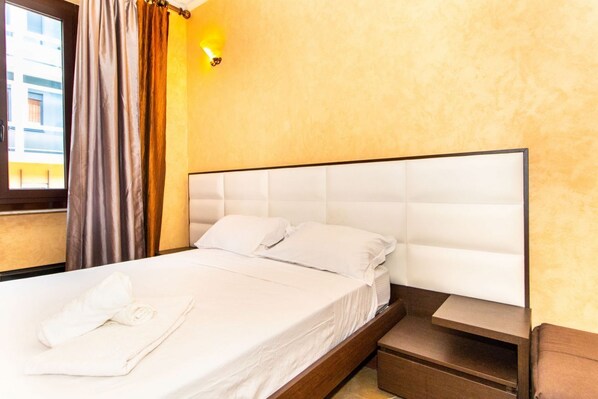 1 bedroom, iron/ironing board, WiFi