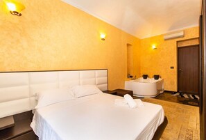 1 bedroom, iron/ironing board, WiFi