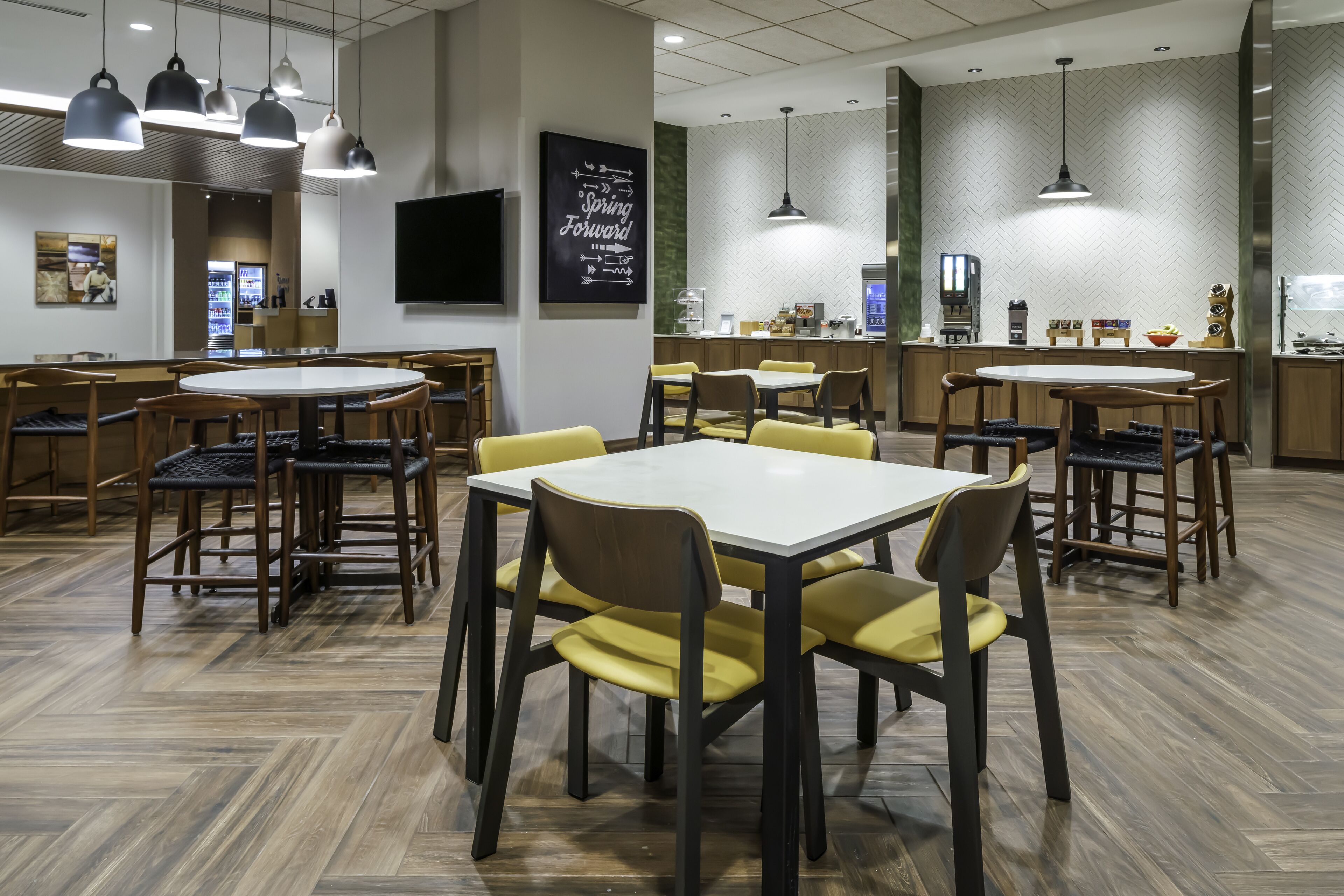 free daily continental breakfast