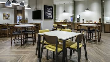 Sudah termasuk sarapan ala kontinental setiap hari