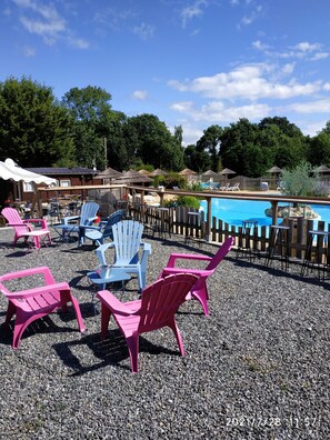 Terrace/patio - Location dun Mobil'home, Près de L'océan en Sud-bretagne (Clohars-Carnoët)
