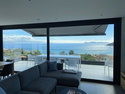 Villa Mirador da Pinela - close to Limens and Santa Marta beach