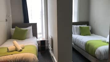 Deluxe Quadruple Room | Iron/ironing board, free WiFi, bed sheets