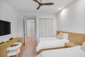 3 bedrooms, iron/ironing board, travel crib, WiFi