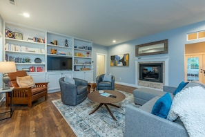 Smart TV, table tennis, books