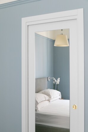 2 bedrooms, iron/ironing board, travel cot, free WiFi