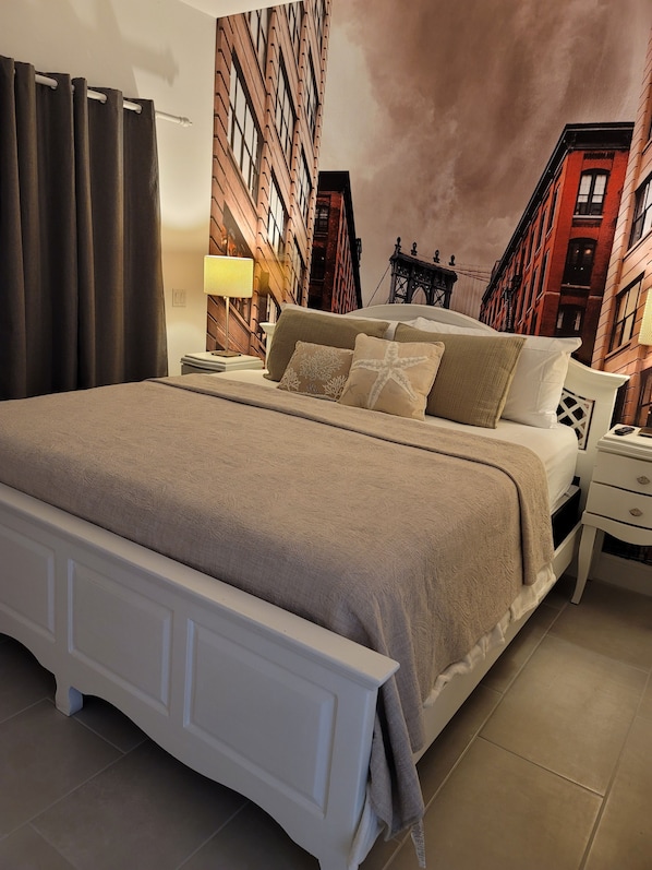 2 bedrooms, travel crib, free WiFi, bed sheets