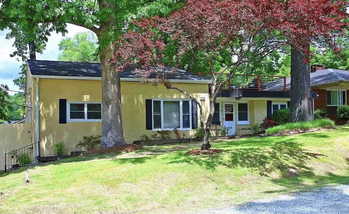 Beautiful ranch home minutes from Downtown Durham!