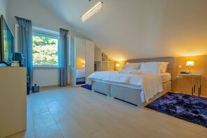 5 Schlafzimmer, Bügeleisen/Bügelbrett, WLAN, Bettwäsche