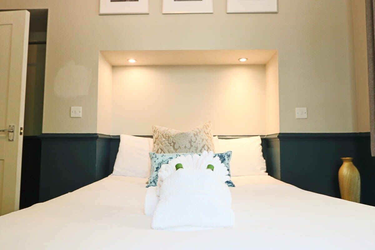 1 soverom, strykejern/-brett, wi-fi og sengetøy