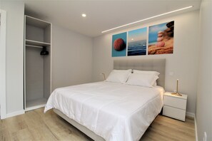 1 habitación, tabla de planchar con plancha, wifi gratis y ropa de cama 