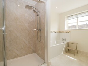 Cottage | Bathroom - Tom's Barn (Yeovil)