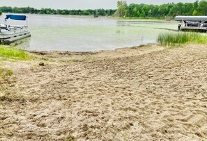 Beach nearby, sun loungers