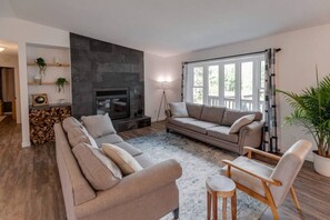 TV connectée, baby-foot, table de tennis de table