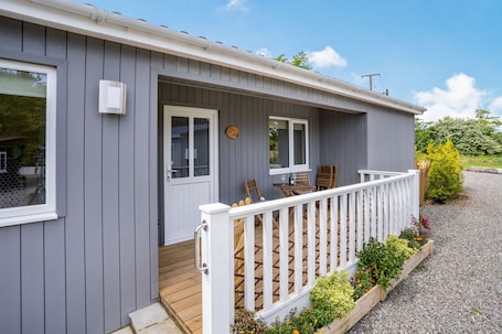 Exterior. Ramsey Lodge