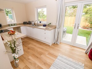 Cottage | Cuisine privée | Réfrigérateur, bouilloire électrique