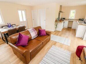 Cottage | Living room - Caldey Lodge (Tenby)