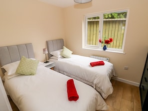 Cottage | Individually decorated, individually furnished, free WiFi