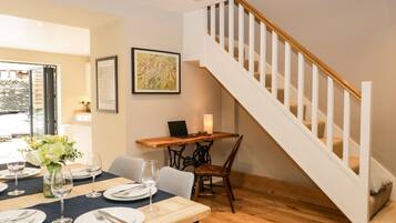 Casa de campo | 3 habitaciones, decoración personalizada y muebles diferentes