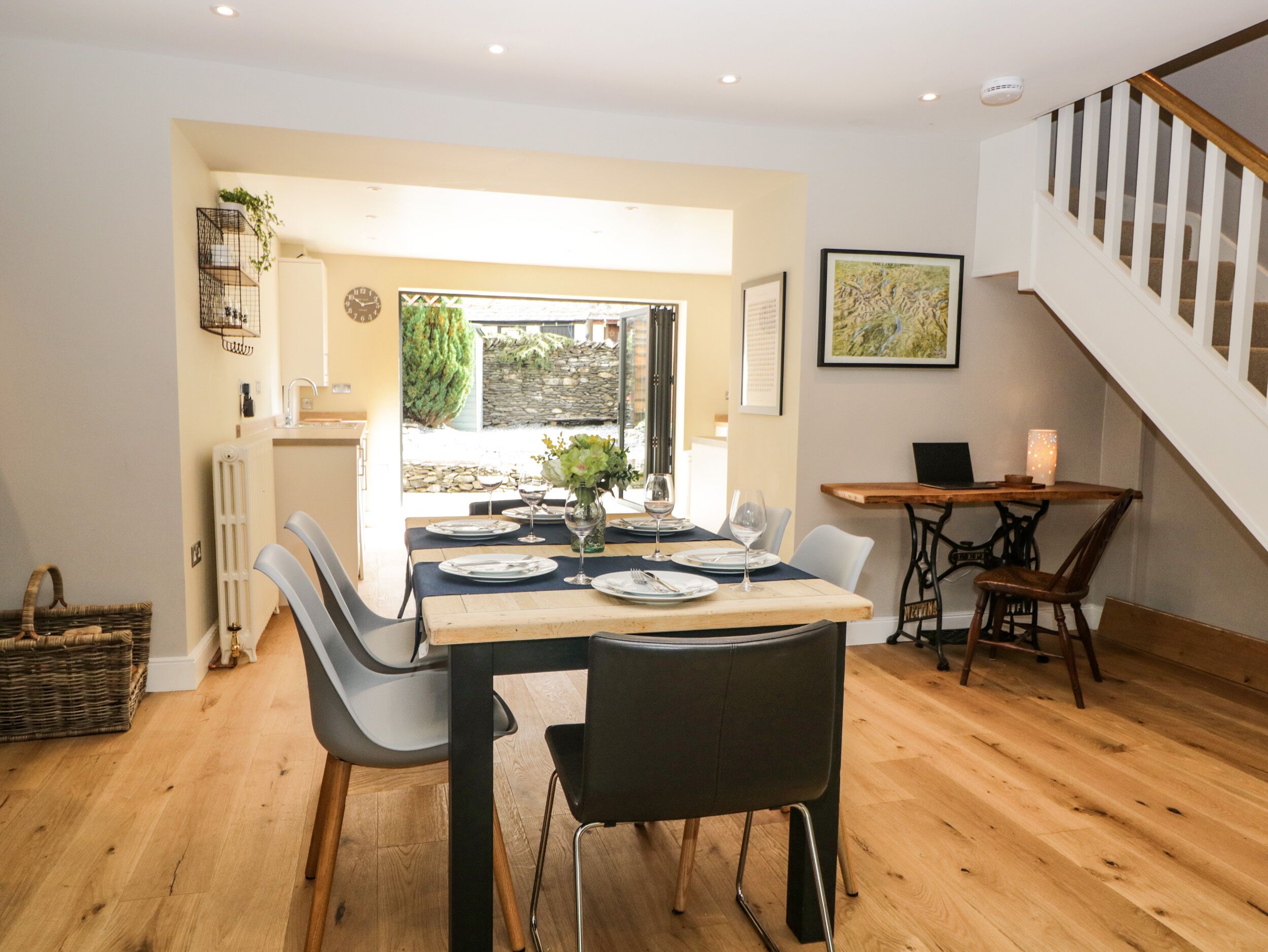 Cottage | Interior