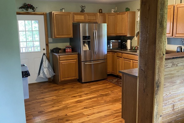 Frigorífic, microones, forn i placa de cuina