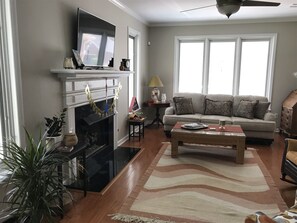 Smart TV, fireplace, DVD player