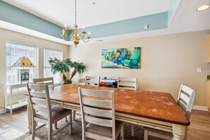 Dining - Pier Watch II 307-6BR/4BA-Condo in Cherry Grove (North Myrtle Beach)
