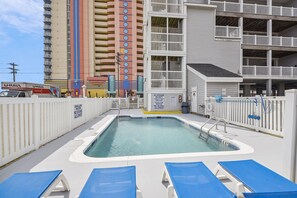 Ulkouima-allas, lämmitetty uima-allas