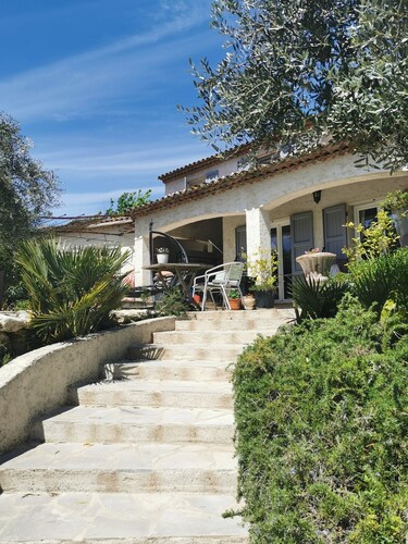 guest house with garden and pool