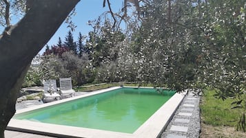 Piscina coperta, piscina all'aperto