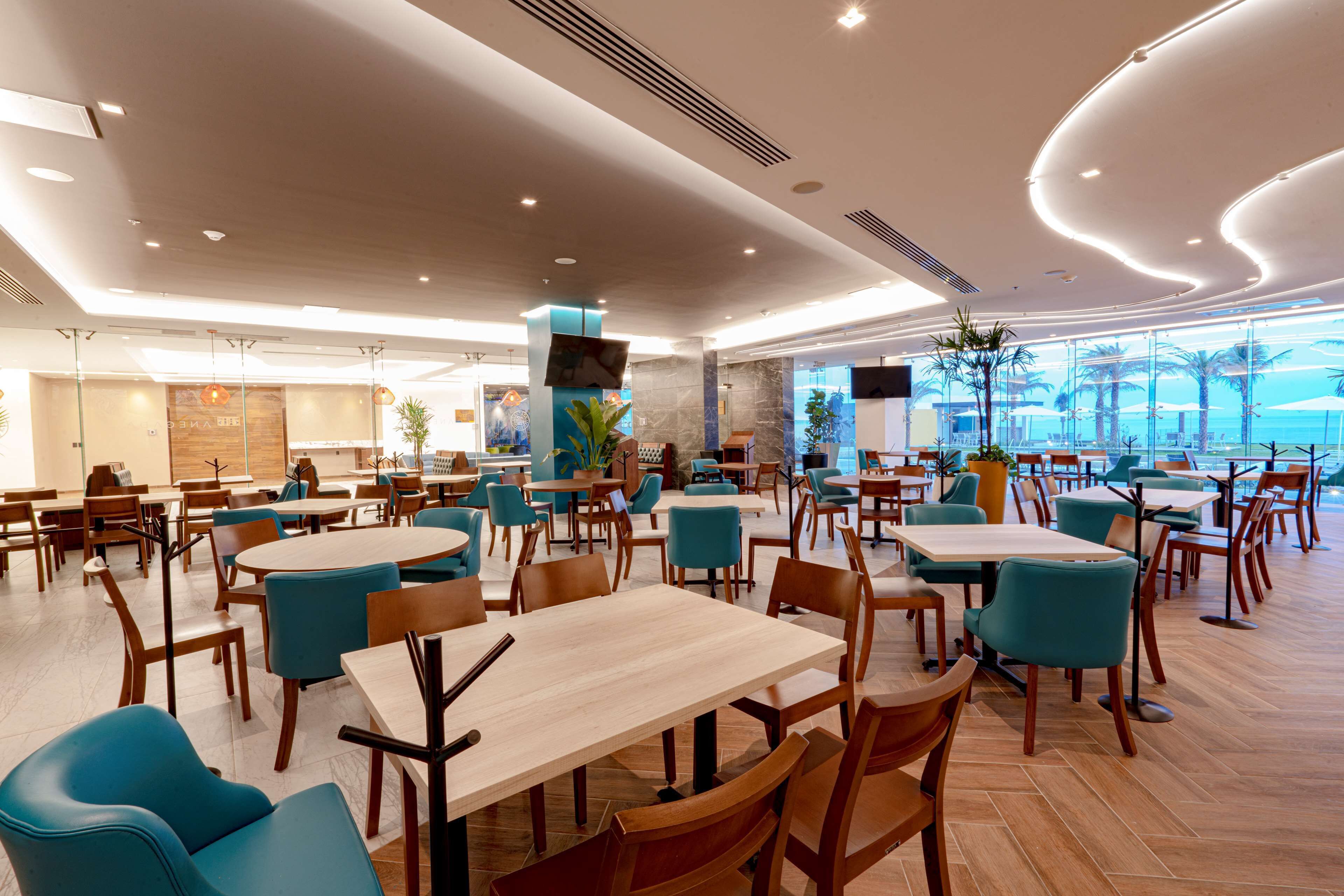 breakfast, lunch, dinner served; pool views